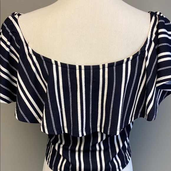 AKIRA White and Black Ruffled Flutter Sleeve Crop Top - Picture 7 of 7